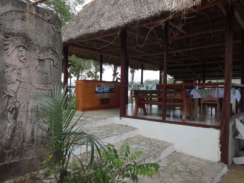 Hotel Santa Barbara Tikal Flores Eksteriør billede